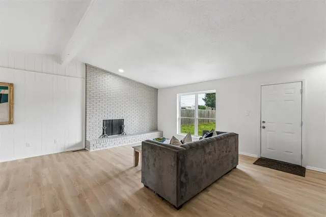 Photo 3 — 6736 Cherry Place, Oklahoma City, OK 73127