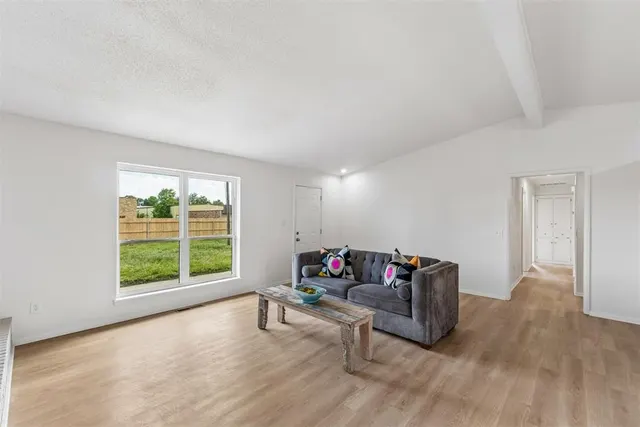 Photo 4 — 6736 Cherry Place, Oklahoma City, OK 73127