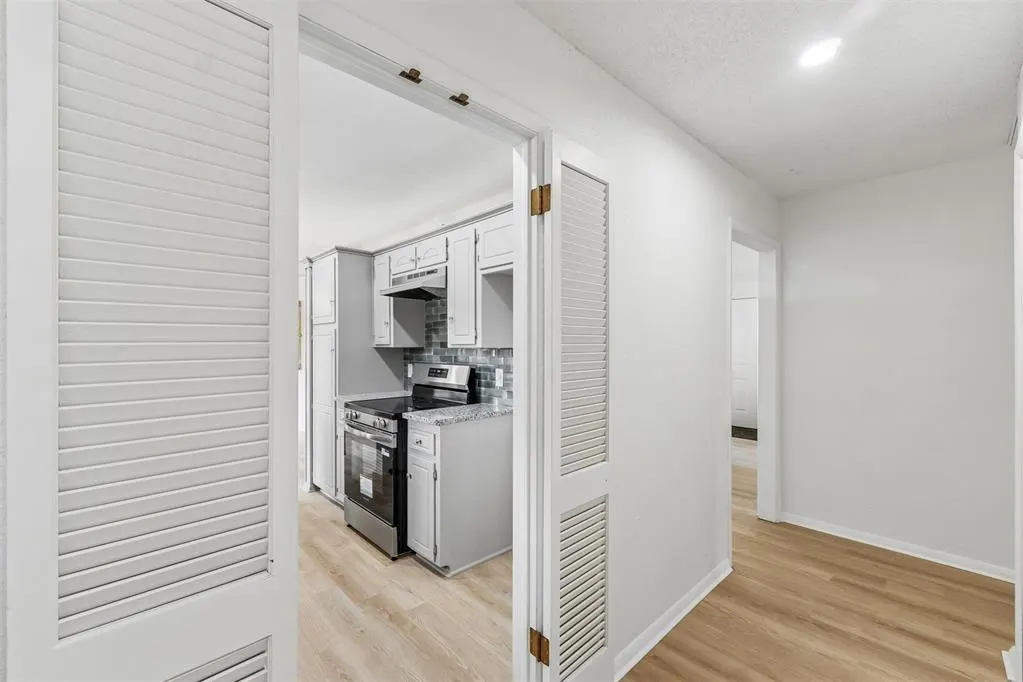 Photo 7 — 6736 Cherry Place, Oklahoma City, OK 73127