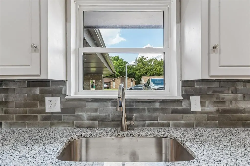 Photo 11 — 6736 Cherry Place, Oklahoma City, OK 73127