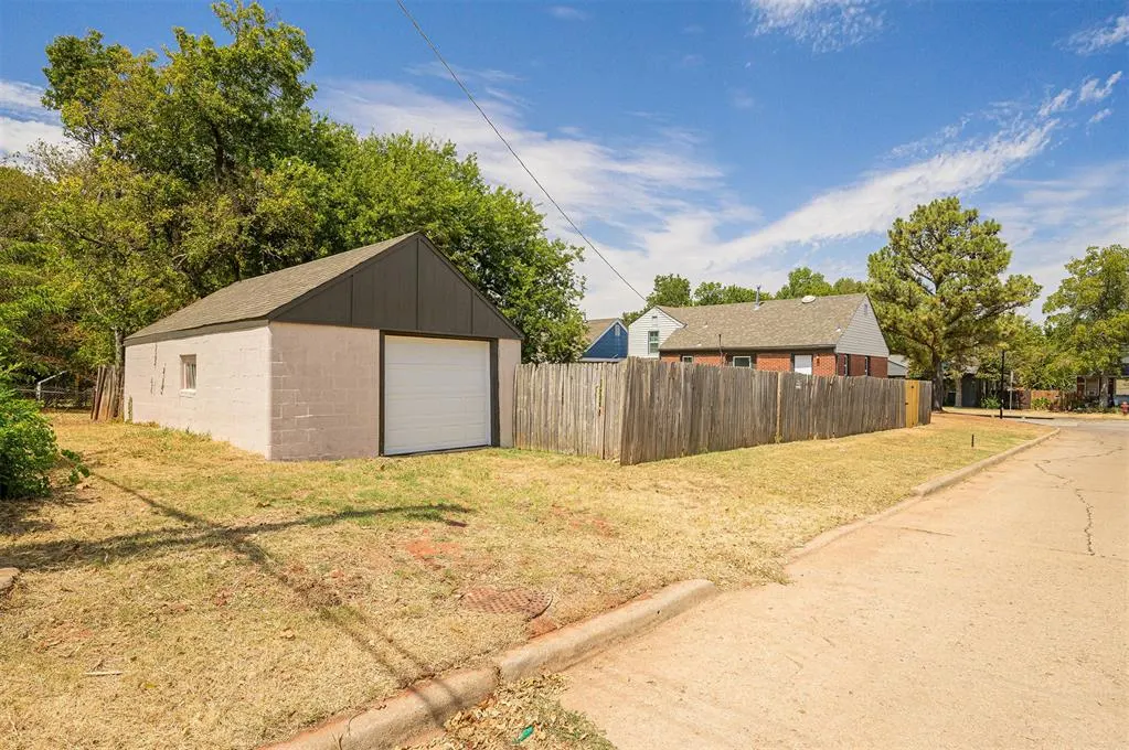 Photo 34 — 2600 NW 35th Street, Oklahoma City, OK 73112