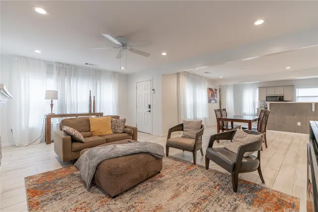 Photo 6 — 701 NE 24th Street, Oklahoma City, OK 73105