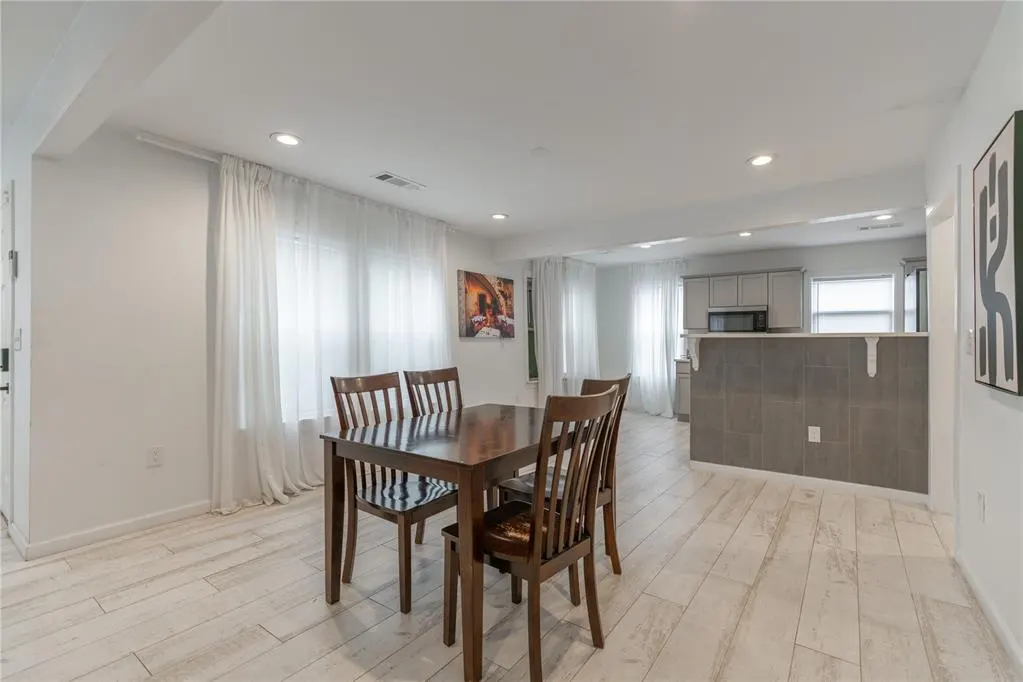 Photo 7 — 701 NE 24th Street, Oklahoma City, OK 73105