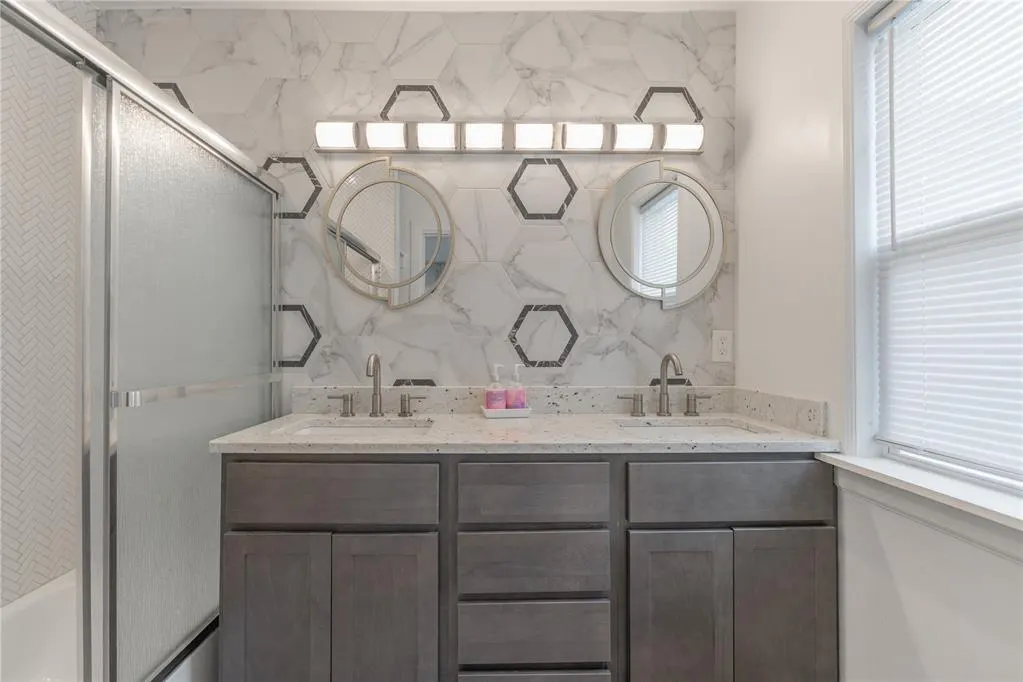 Photo 15 — 701 NE 24th Street, Oklahoma City, OK 73105