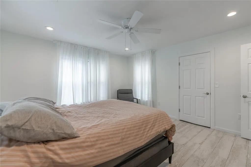 Photo 18 — 701 NE 24th Street, Oklahoma City, OK 73105