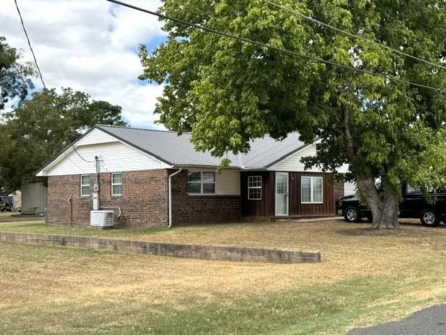 Photo 2 — 230 N Pecan, Stratford, OK 74872
