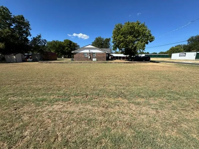 Photo 21 — 230 N Pecan, Stratford, OK 74872