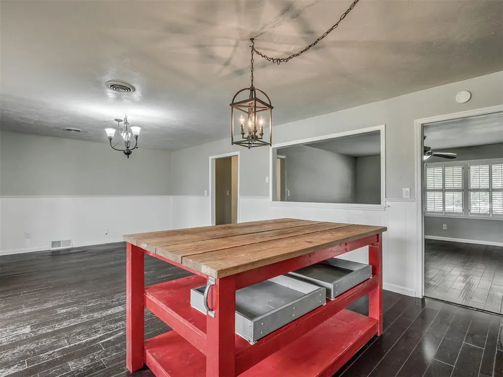 Photo 19 — 3121 NW 62nd Street, Oklahoma City, OK 73112
