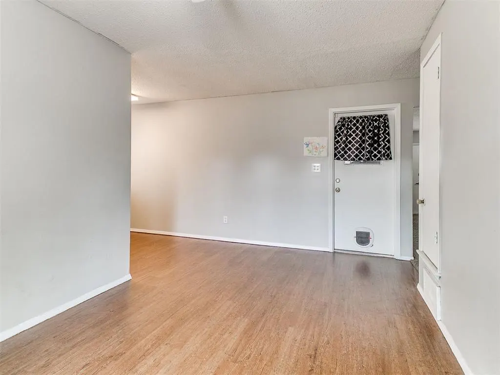 Photo 25 — 210 E Cherry Avenue, Yukon, OK 73099