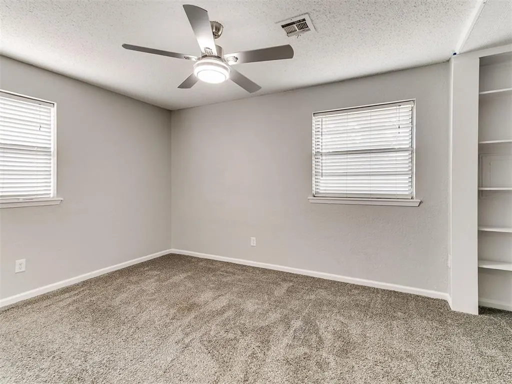 Photo 33 — 210 E Cherry Avenue, Yukon, OK 73099