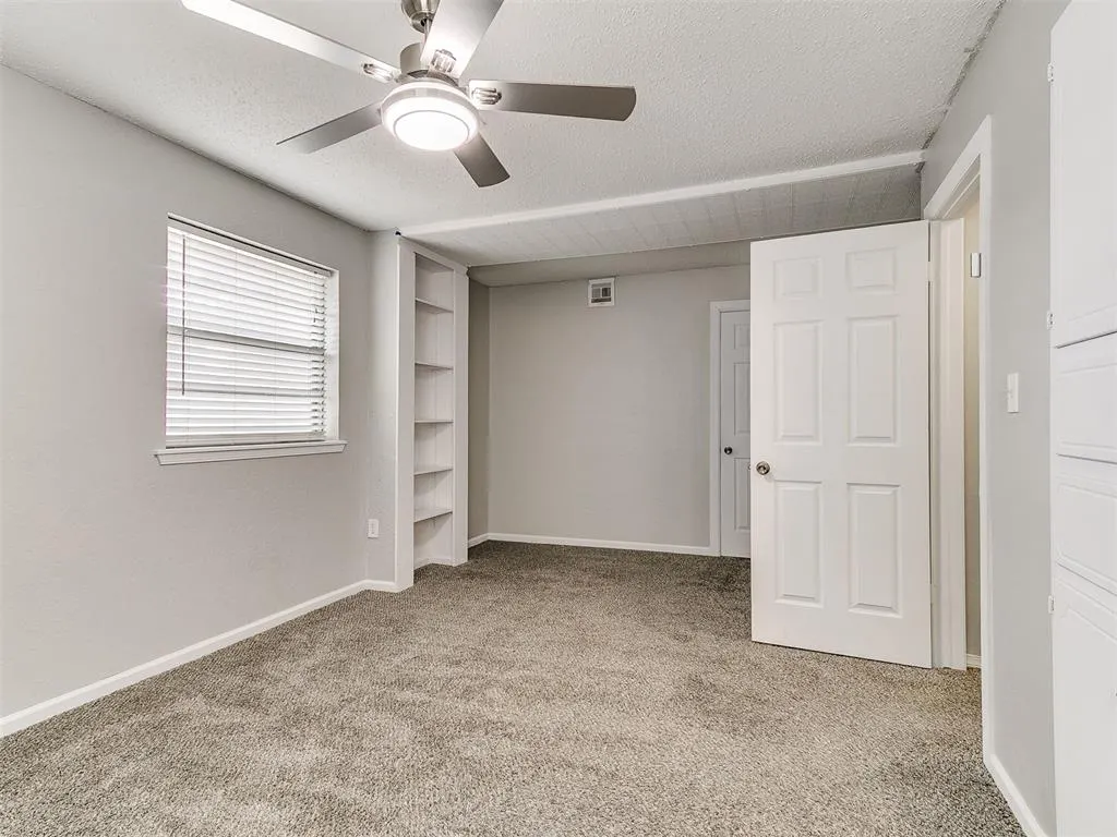 Photo 36 — 210 E Cherry Avenue, Yukon, OK 73099
