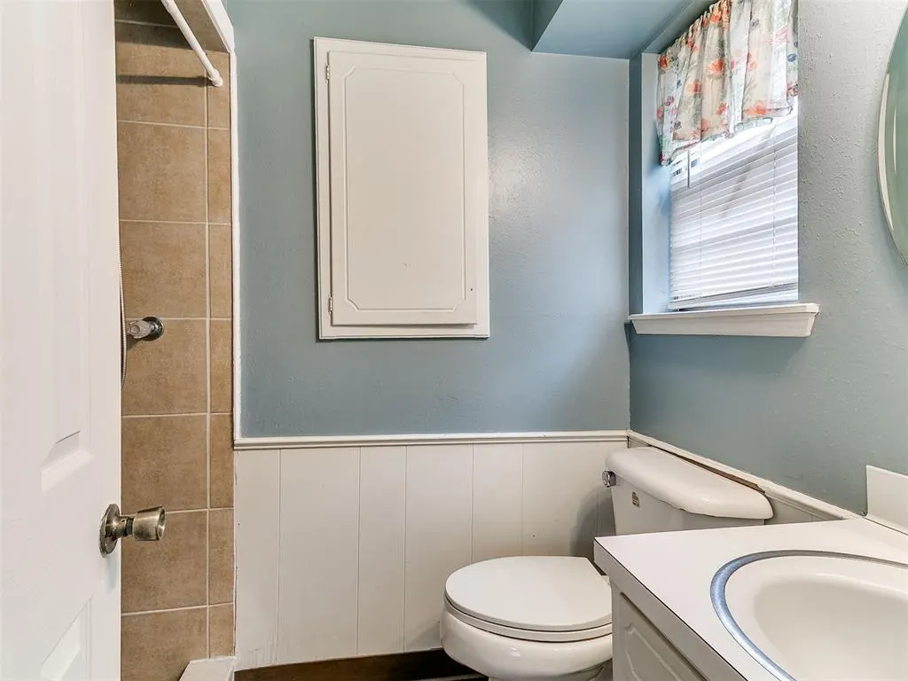 Photo 39 — 210 E Cherry Avenue, Yukon, OK 73099