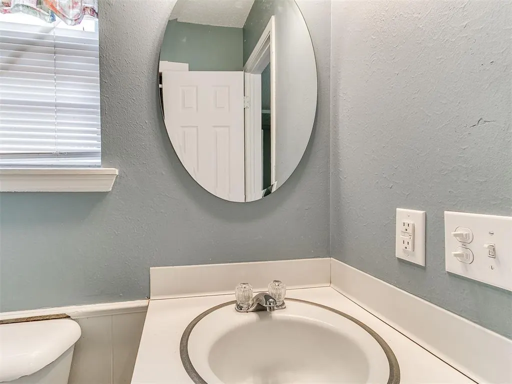 Photo 40 — 210 E Cherry Avenue, Yukon, OK 73099