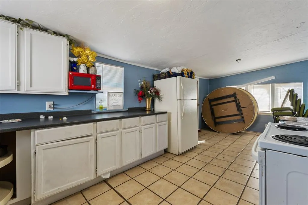 Photo 11 — 616 N Choctaw Avenue, El Reno, OK 73036