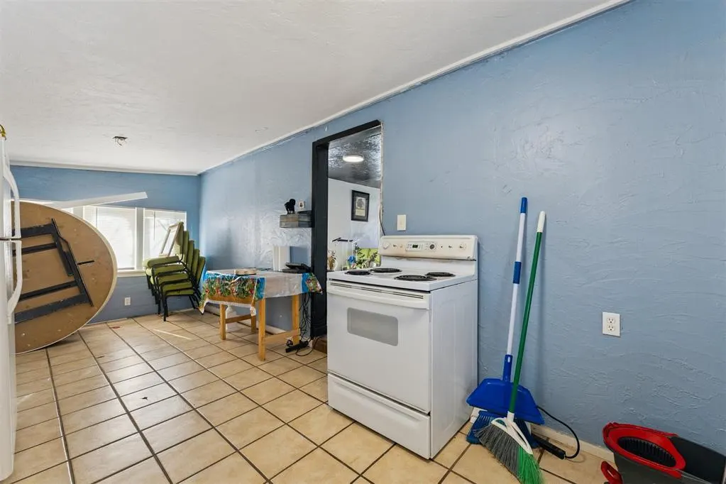 Photo 12 — 616 N Choctaw Avenue, El Reno, OK 73036