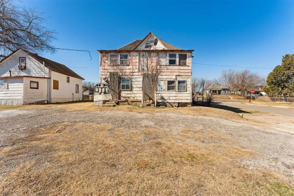 Photo 41 — 616 N Choctaw Avenue, El Reno, OK 73036