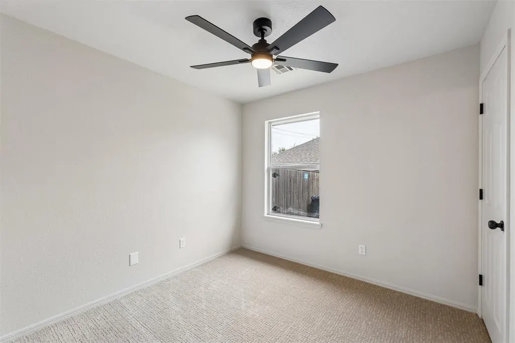 Photo 26 — 11933 NW 7th Street, Yukon, OK 73099