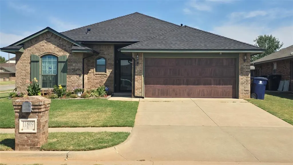 Front exterior — 11809 SW 9th Street, Yukon, OK 73099