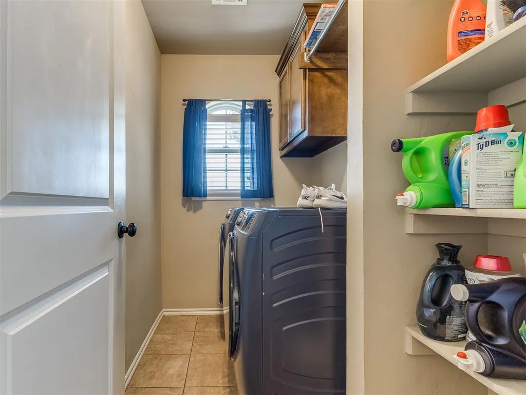 Photo 11 — 11809 SW 9th Street, Yukon, OK 73099