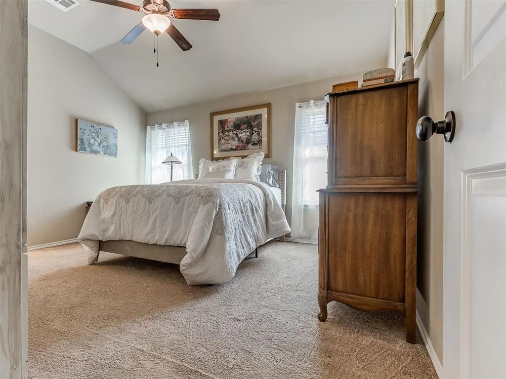 Photo 18 — 11809 SW 9th Street, Yukon, OK 73099