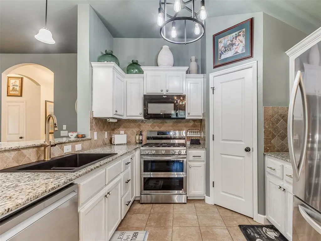 Photo 35 — 11809 SW 9th Street, Yukon, OK 73099