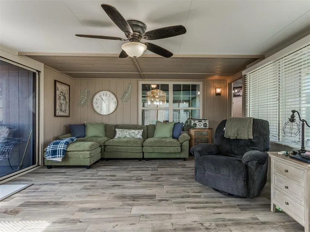 Photo 41 — 11809 SW 9th Street, Yukon, OK 73099