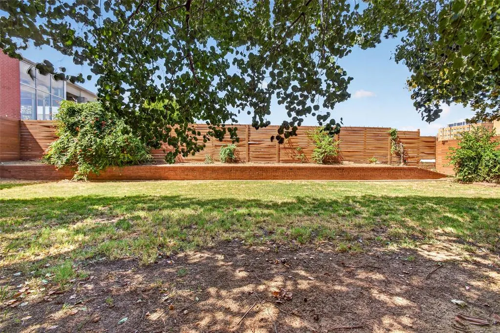 Photo 8 — 1111 N Hudson Avenue, Oklahoma City, OK 73103