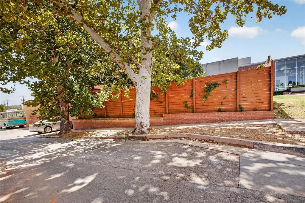 Photo 9 — 1111 N Hudson Avenue, Oklahoma City, OK 73103