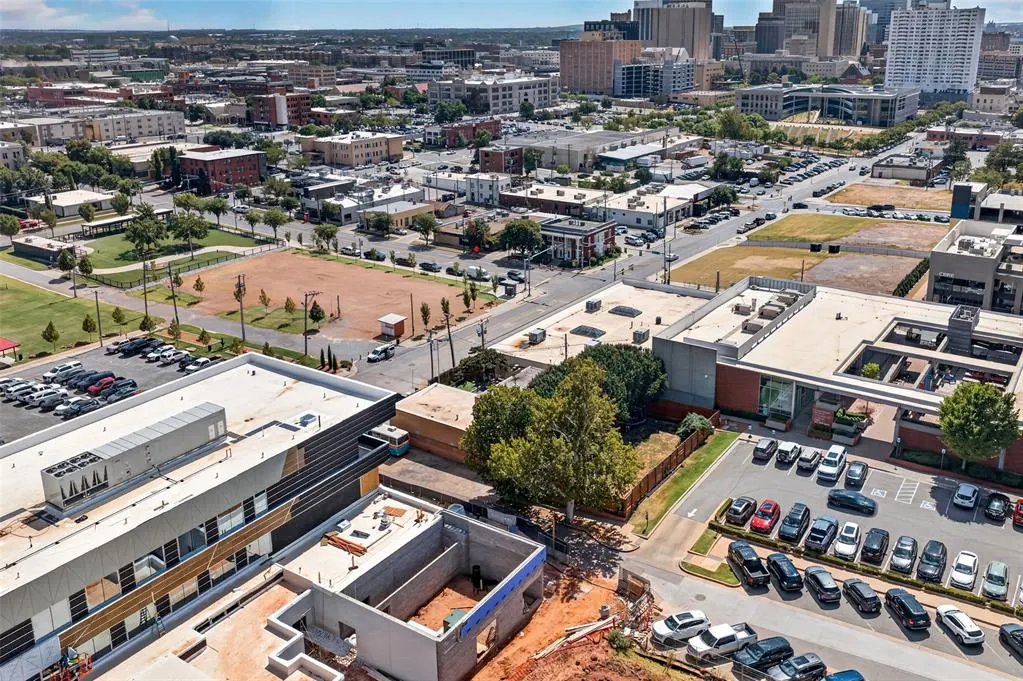 Photo 15 — 1111 N Hudson Avenue, Oklahoma City, OK 73103