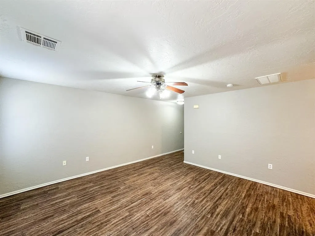 Photo 6 — 839 Rambling Oaks Drive, Norman, OK 73072