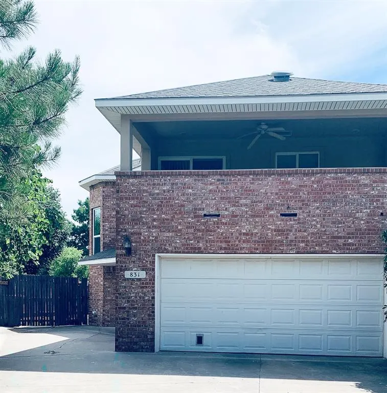Front exterior — 831 Rambling Oaks Drive, Norman, OK 73072