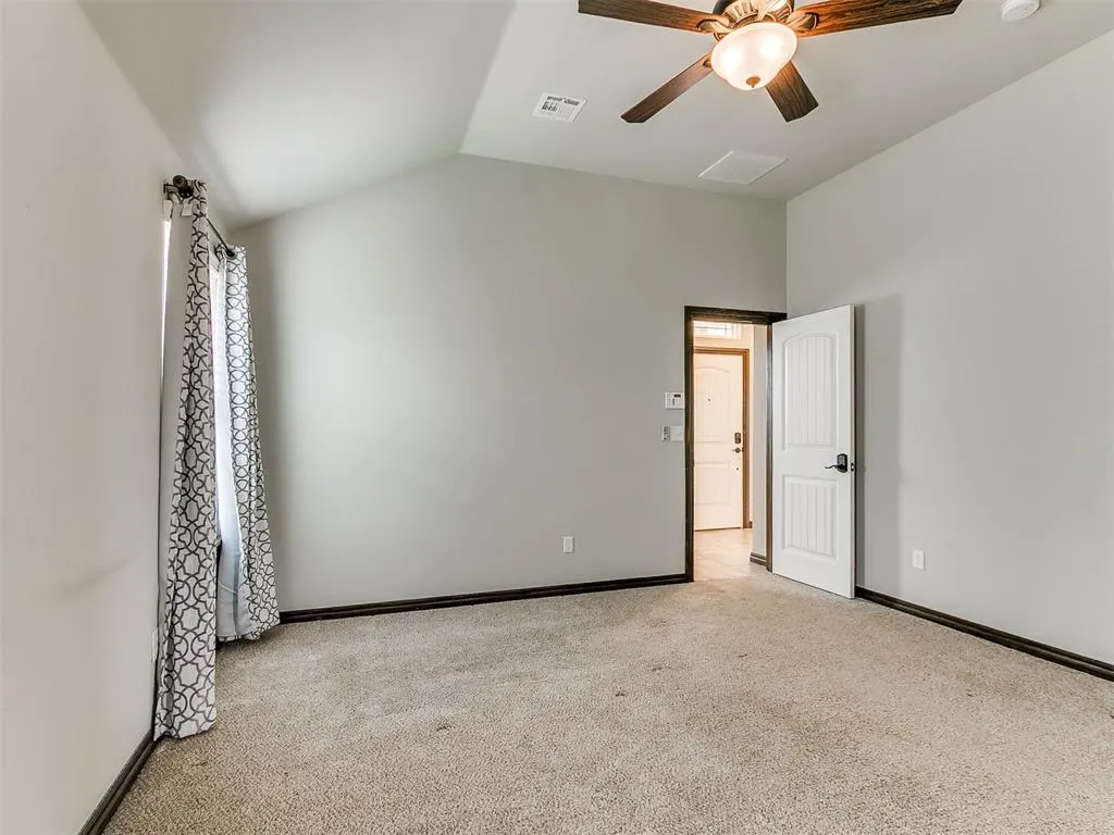 Photo 7 — 16909 Madrid Circle, Oklahoma City, OK 73170