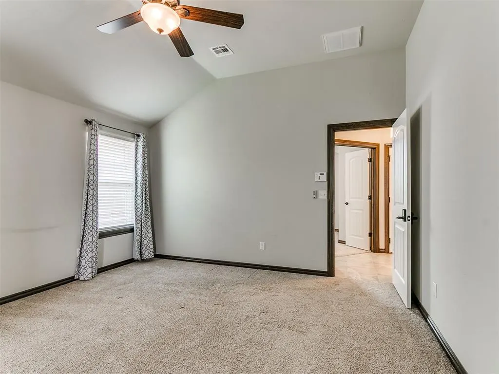 Photo 8 — 16909 Madrid Circle, Oklahoma City, OK 73170