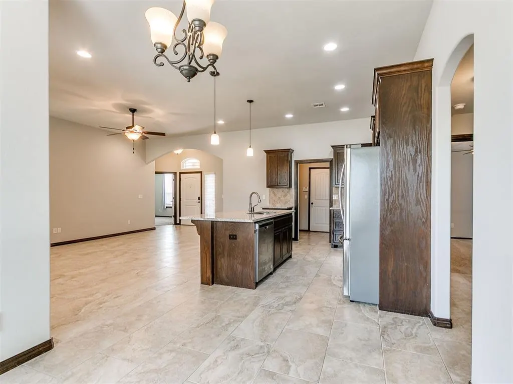 Photo 27 — 16909 Madrid Circle, Oklahoma City, OK 73170