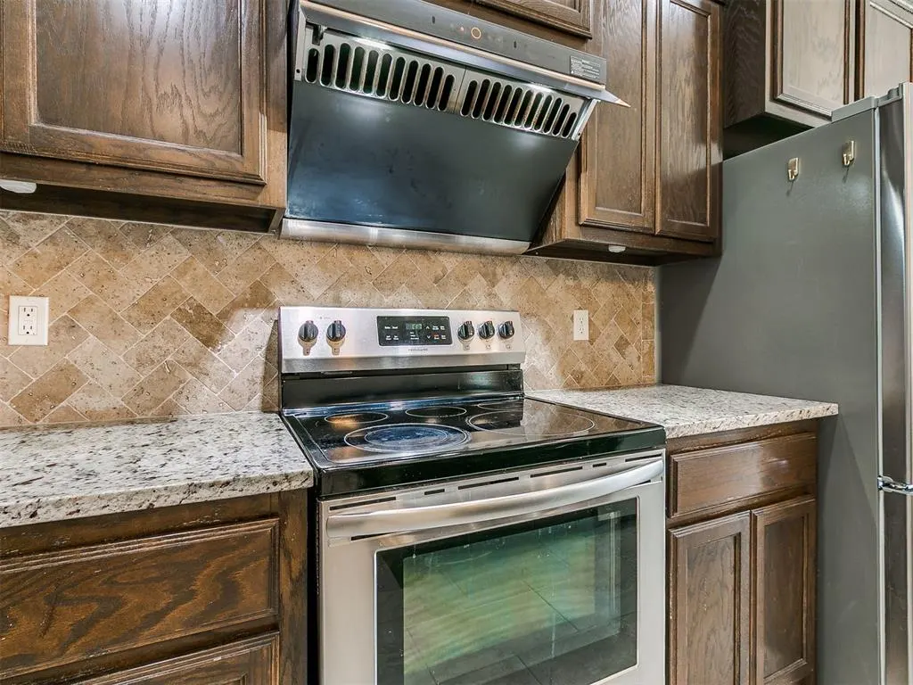 Photo 29 — 16909 Madrid Circle, Oklahoma City, OK 73170