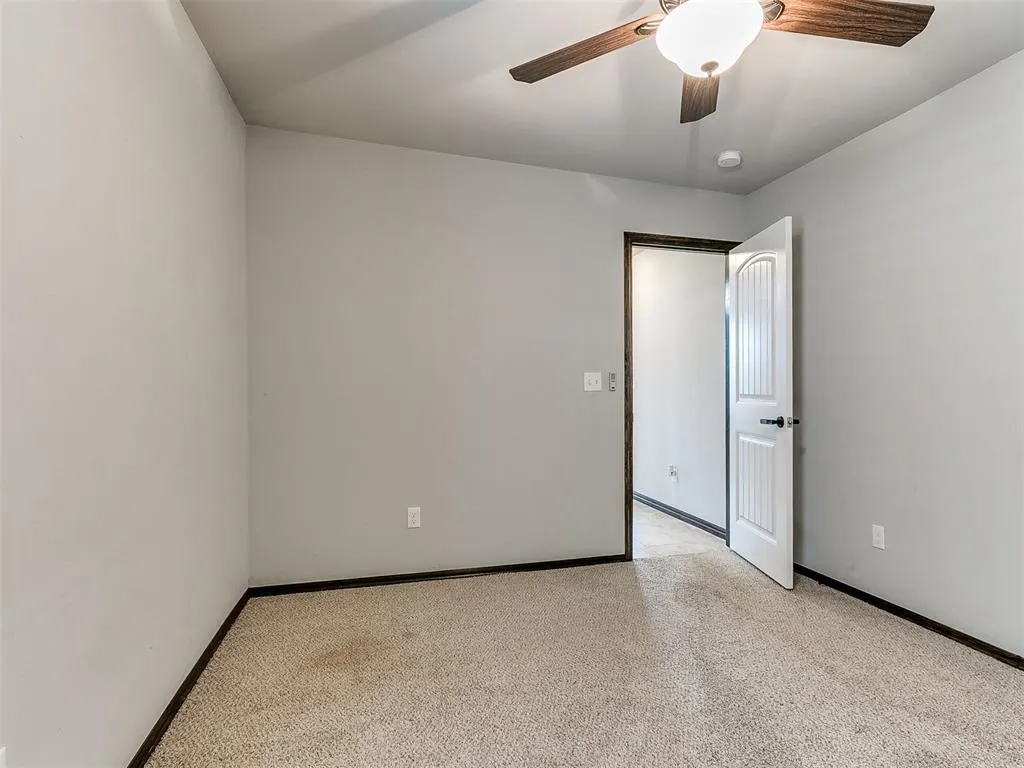 Photo 38 — 16909 Madrid Circle, Oklahoma City, OK 73170