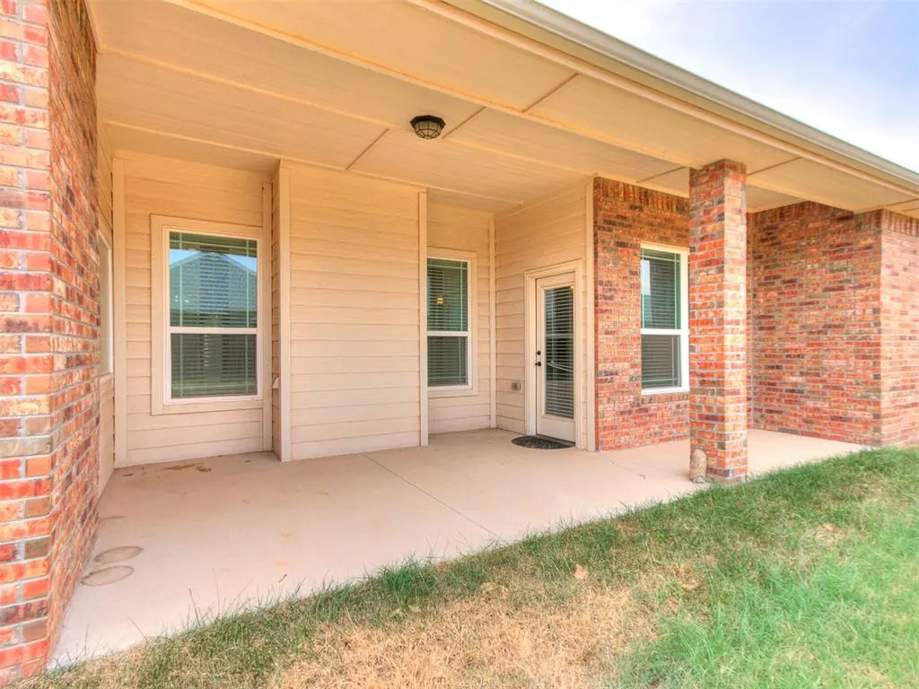 Photo 39 — 16909 Madrid Circle, Oklahoma City, OK 73170