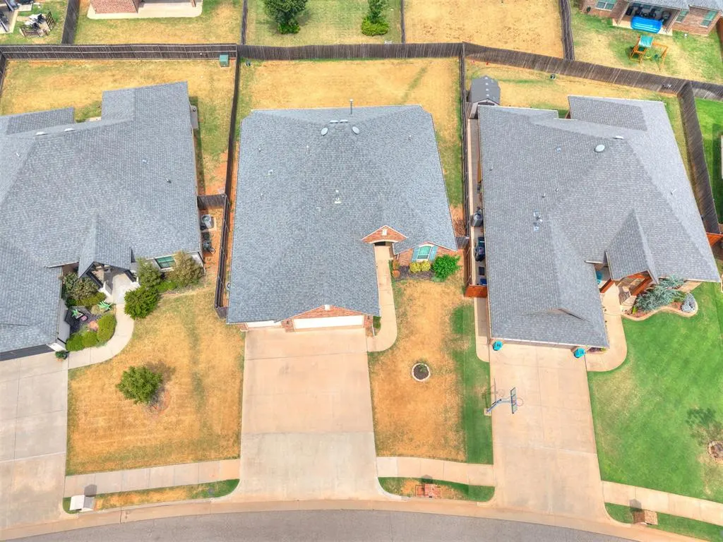 Photo 44 — 16909 Madrid Circle, Oklahoma City, OK 73170