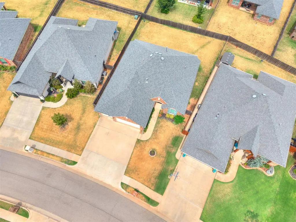 Photo 45 — 16909 Madrid Circle, Oklahoma City, OK 73170