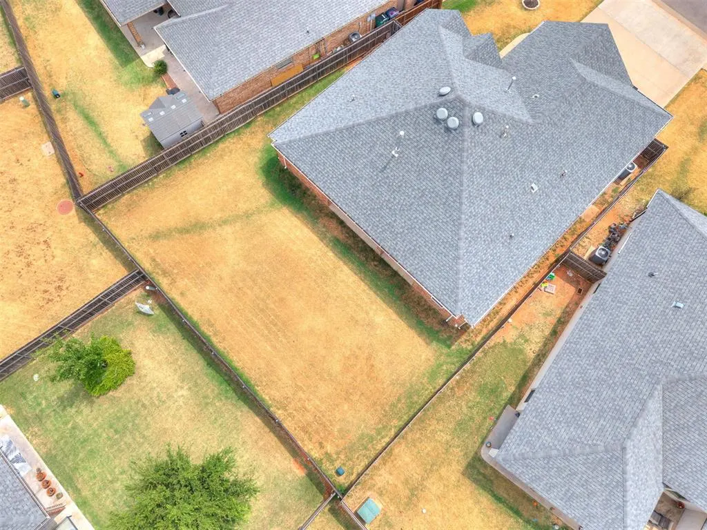 Photo 46 — 16909 Madrid Circle, Oklahoma City, OK 73170