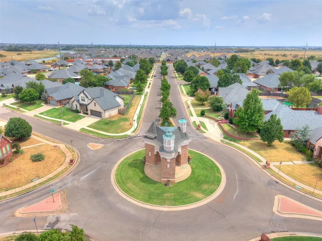Photo 47 — 16909 Madrid Circle, Oklahoma City, OK 73170