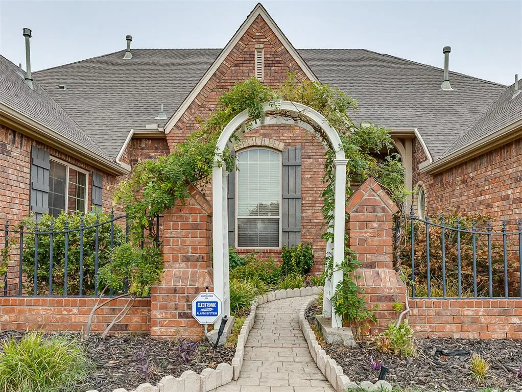 Photo 3 — 19605 Talavera Lane, Edmond, OK 73012