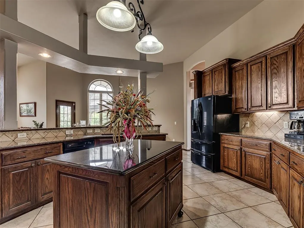 Photo 16 — 19605 Talavera Lane, Edmond, OK 73012