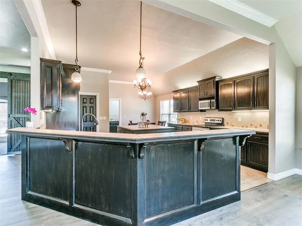 Photo 14 — 601 Summit Bend, Norman, OK 73071