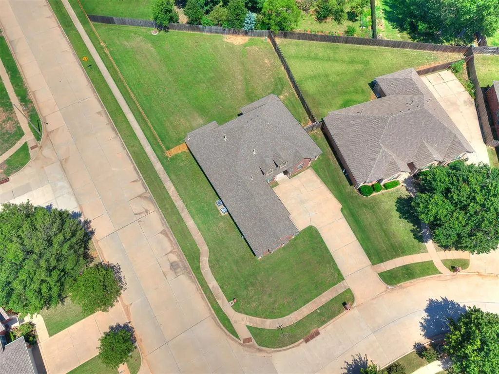 Photo 43 — 601 Summit Bend, Norman, OK 73071
