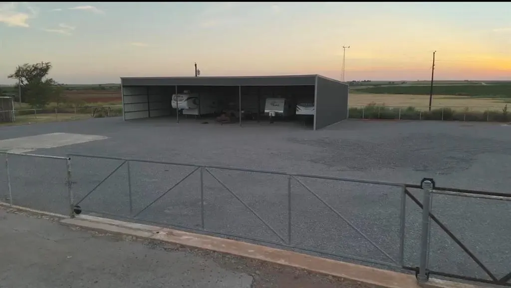 Photo 3 — 22194 N 58 HW Highway, Carnegie, OK 73015