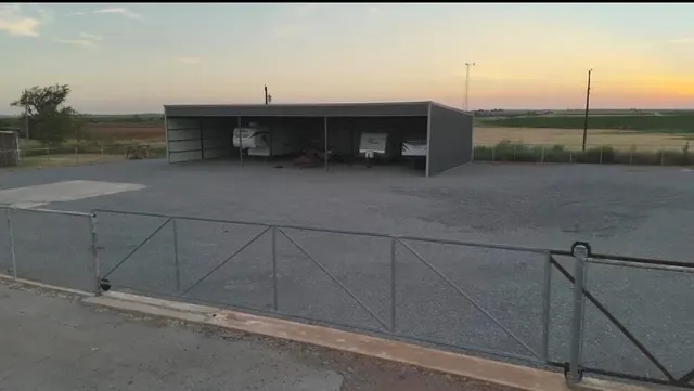 Photo 3 — 22194 N 58 HW Highway, Carnegie, OK 73015