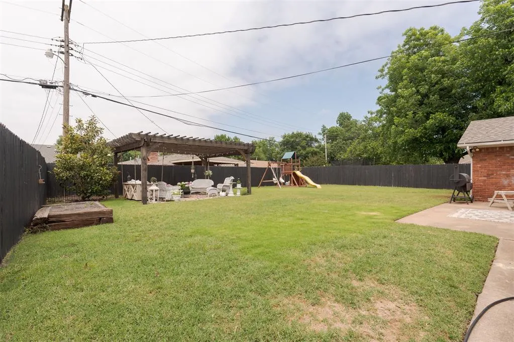 Photo 33 — 3113 Berkshire Way, Oklahoma City, OK 73120