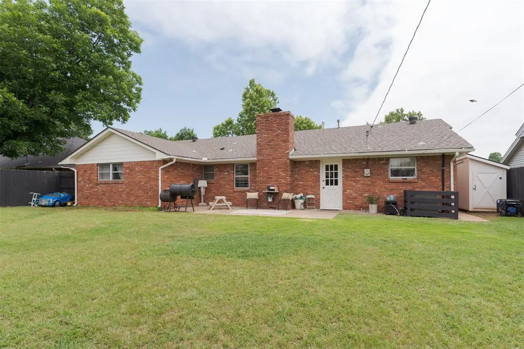 Photo 37 — 3113 Berkshire Way, Oklahoma City, OK 73120