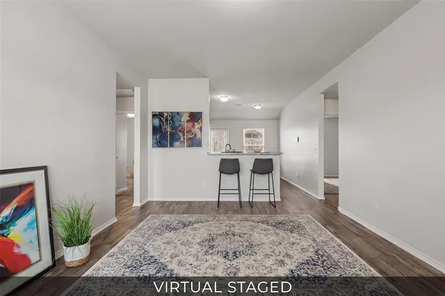 Photo 3 — 1007 N Deer Court Way, Mustang, OK 73064